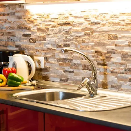 C103 Big Terrace, Pool! דירה