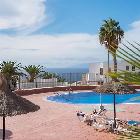 C103 Big Terrace, Pool! 아데제