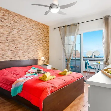 C103 Big Terrace, Pool! דירה אדחה