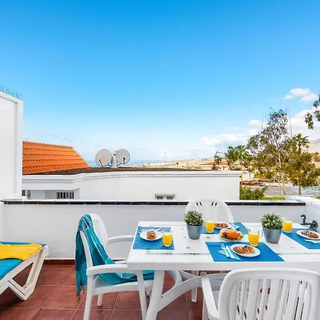 شقة C103 Big Terrace, Pool! أذيخي